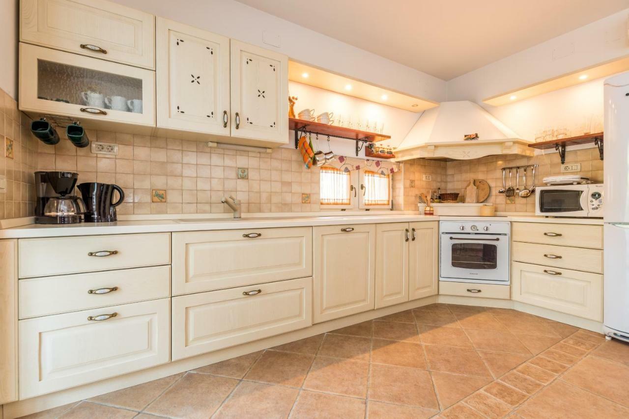 Holiday Home Harmony Žrnovnica Eksteriør bilde