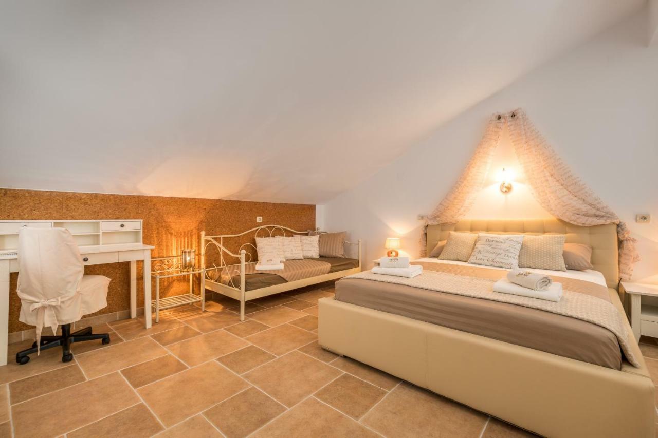 Holiday Home Harmony Žrnovnica Eksteriør bilde