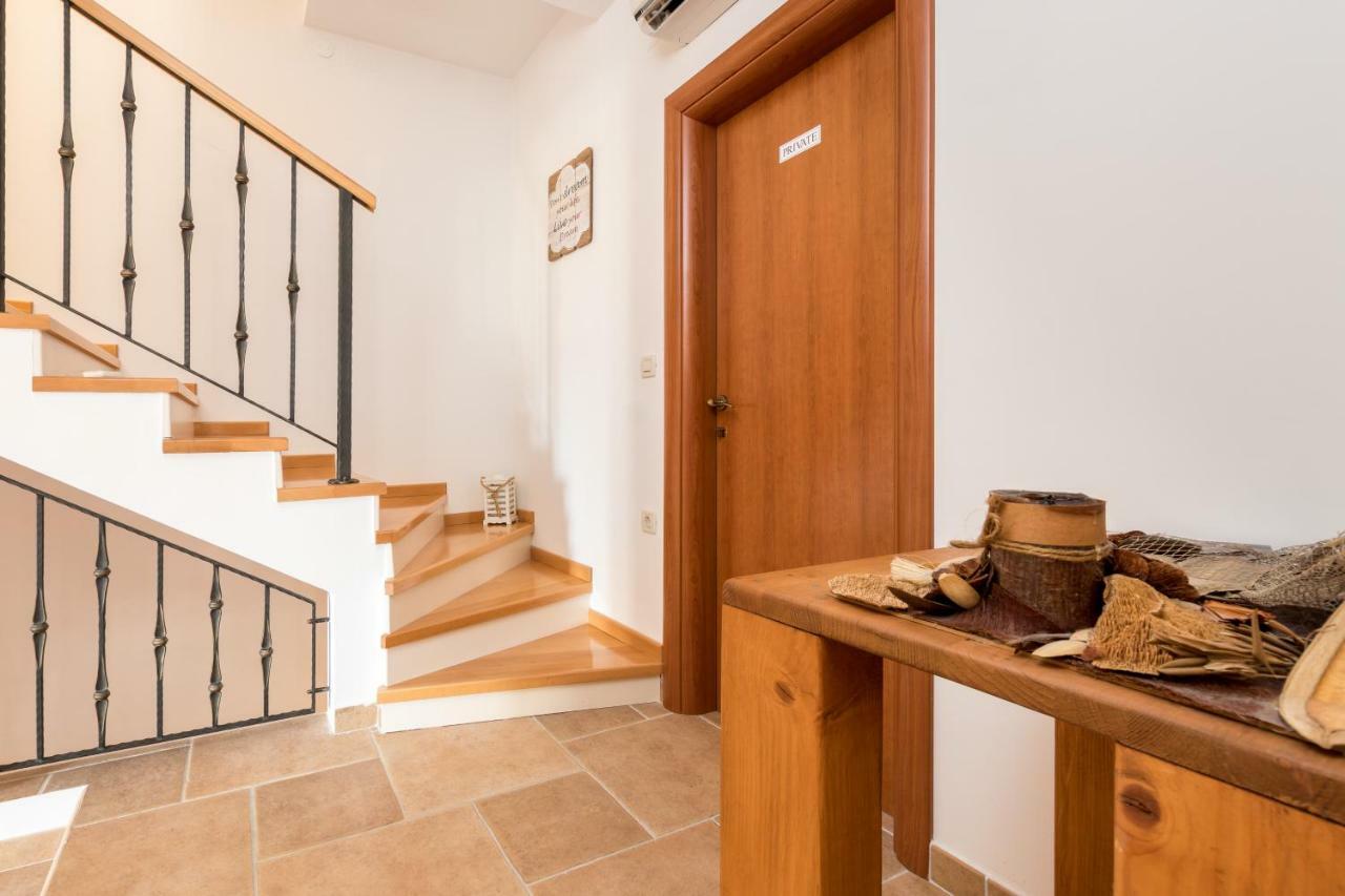Holiday Home Harmony Žrnovnica Eksteriør bilde